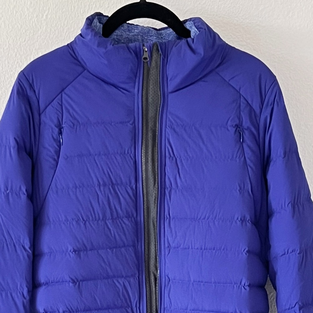 Lululemon Fluffed Up Down Jacket in Pigment Blue Size 10 - Picture 3 of 15